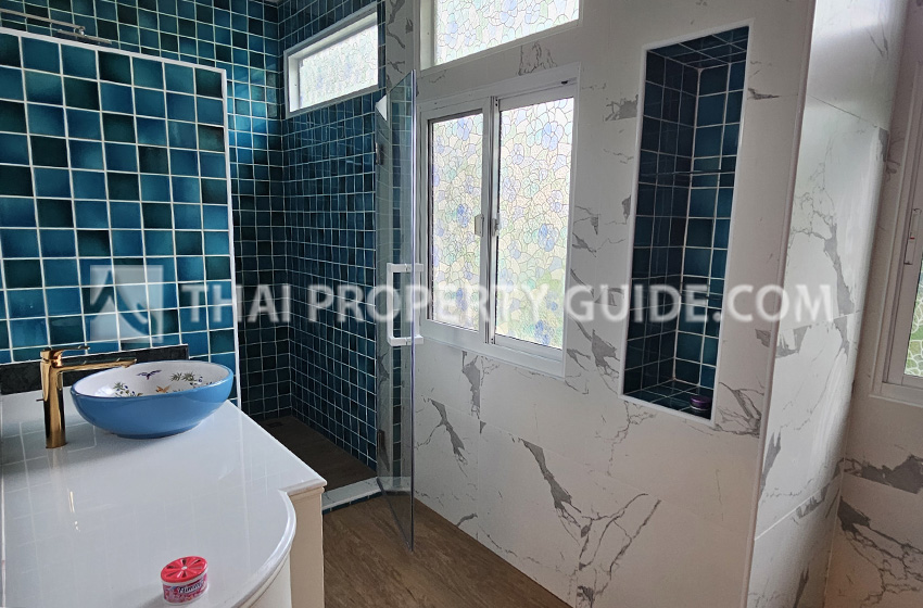 House with Private Pool in Nichada Thani 